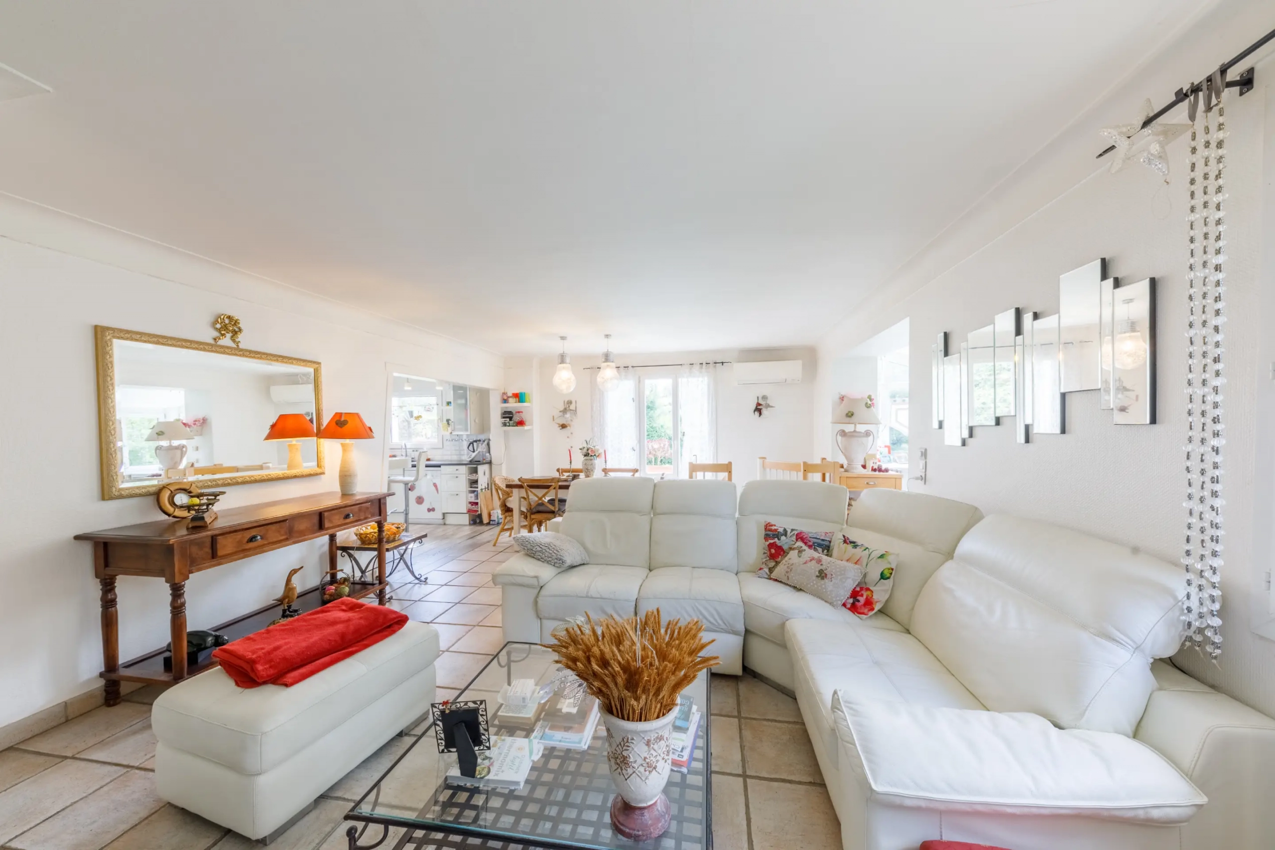 Maison chateauneuf grasse grand salon Maison chateauneuf grasse grand salon